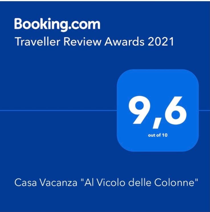 סלרנו Casa Vacanza "Al Vicolo Delle Colonne" מראה חיצוני תמונה