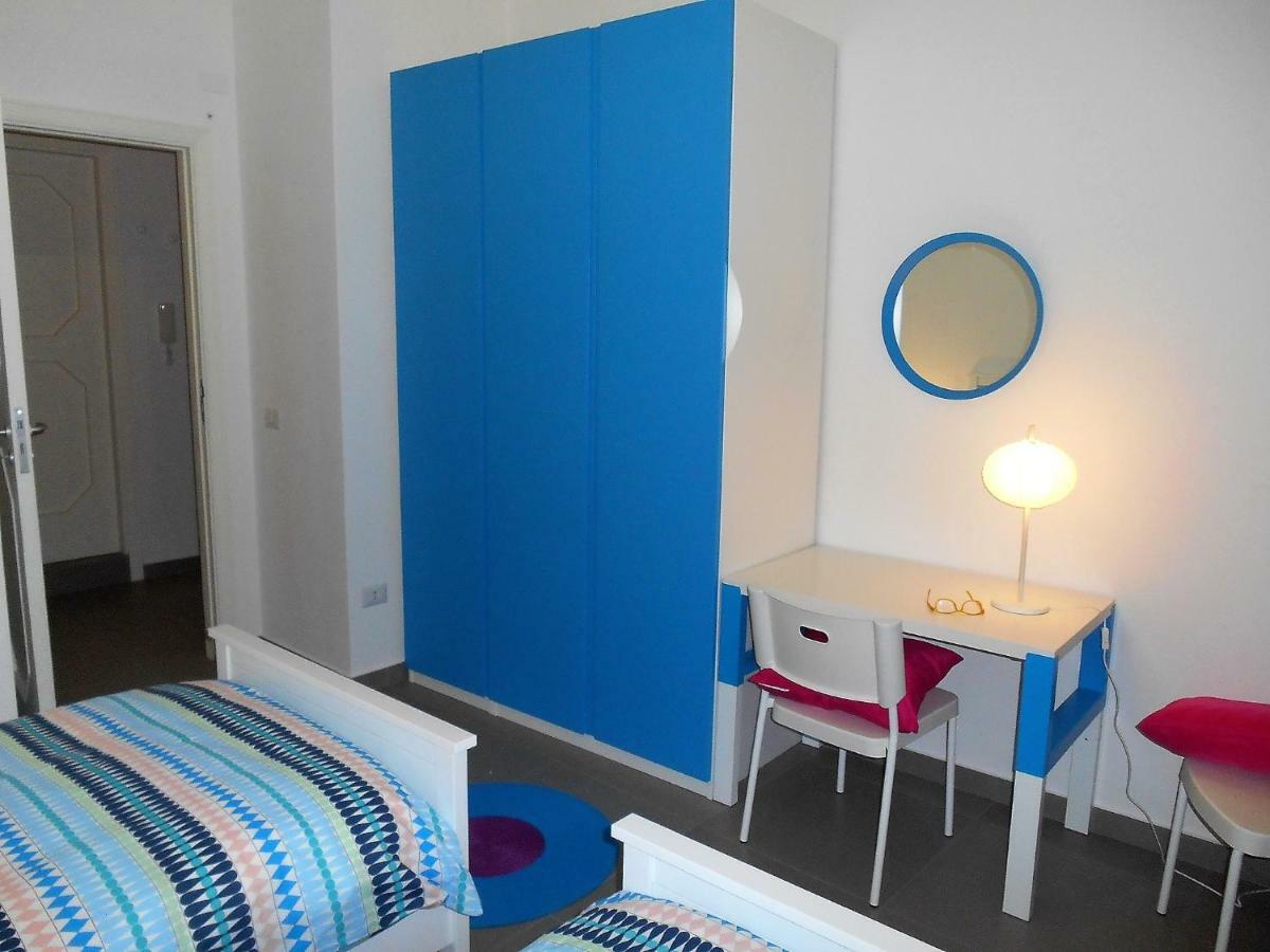 סלרנו Casa Vacanza "Al Vicolo Delle Colonne" מראה חיצוני תמונה